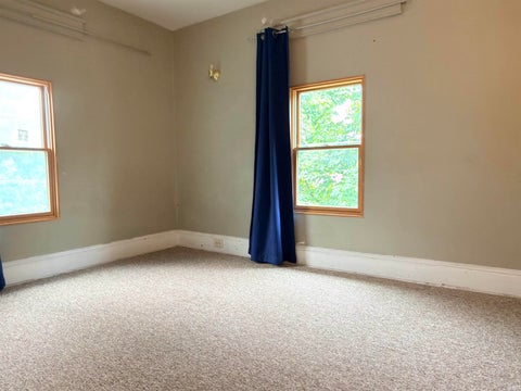 Tiny photo for 134 E Calvert Street, South Bend, IN 46613 (MLS # 202633378)