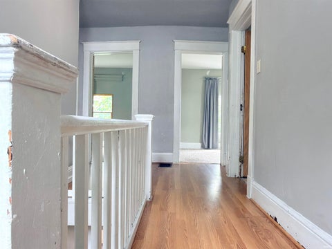 Tiny photo for 134 E Calvert Street, South Bend, IN 46613 (MLS # 202633378)