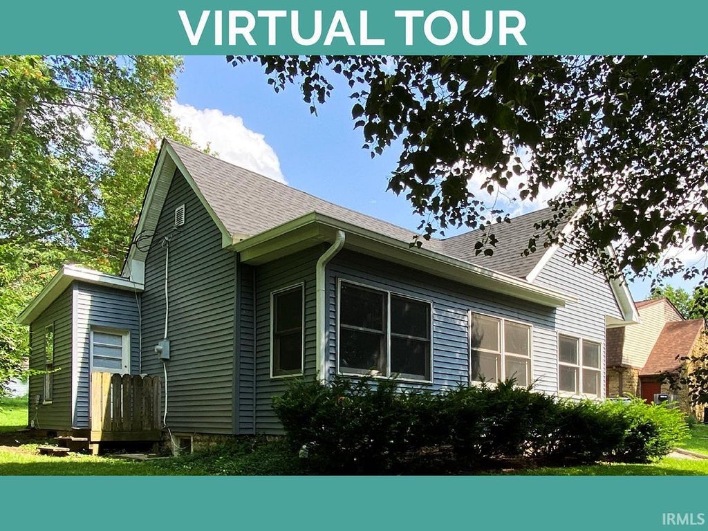 Photo of 809 S Washington Street, Bloomington, IN 47401 (MLS # 202641544)