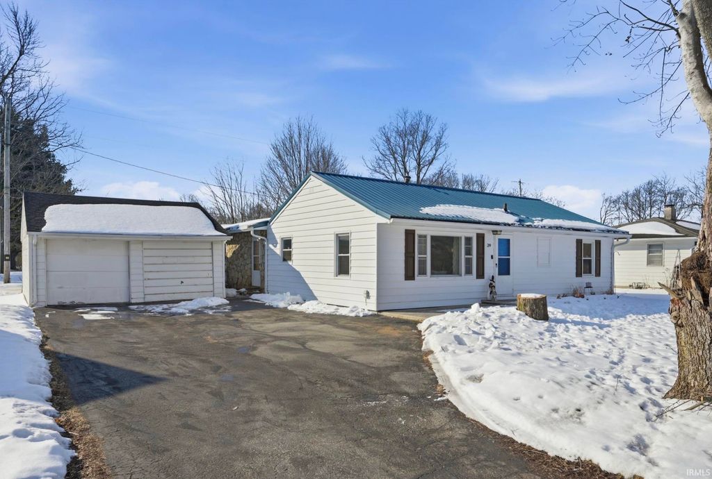 Photo of 29 Midway Drive, New Castle, IN 47362 (MLS # 202604276)