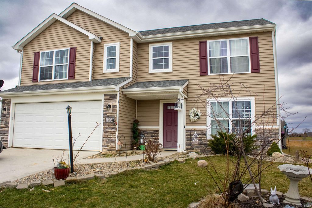 Photo of 1904 Waynedale Drive, Garrett, IN 46738 (MLS # 202610783)