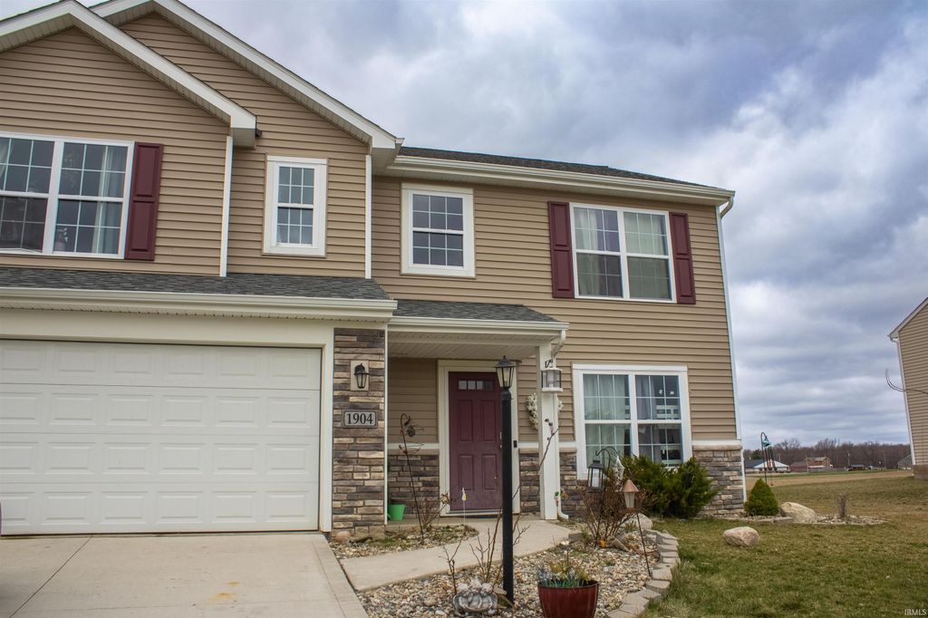 Photo of 1904 Waynedale Drive, Garrett, IN 46738 (MLS # 202610783)