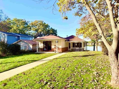 Tiny photo for 11506 E South Avenue, Walkerton, IN 46574 (MLS # 202643554)