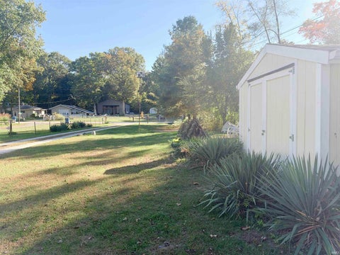 Tiny photo for 11506 E South Avenue, Walkerton, IN 46574 (MLS # 202643554)