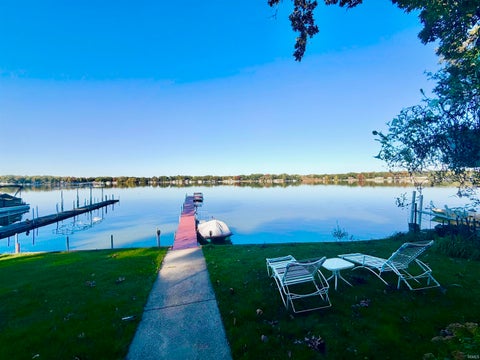 Tiny photo for 11506 E South Avenue, Walkerton, IN 46574 (MLS # 202643554)