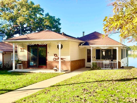 Tiny photo for 11506 E South Avenue, Walkerton, IN 46574 (MLS # 202643554)