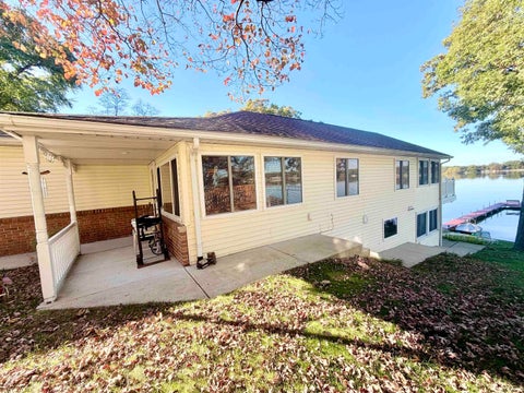 Tiny photo for 11506 E South Avenue, Walkerton, IN 46574 (MLS # 202643554)