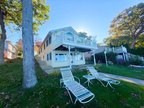 Tiny photo for 11506 E South Avenue, Walkerton, IN 46574 (MLS # 202643554)