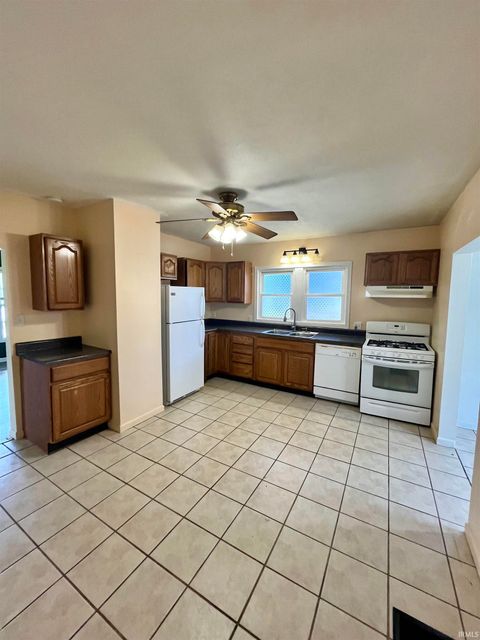 Tiny photo for 1730 S Indiana Avenue, Kokomo, IN 46902 (MLS # 202620030)