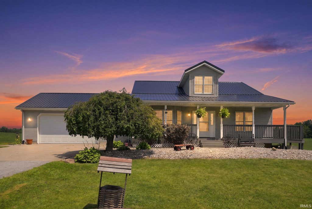 Photo of 301 S 400 W., Columbia City, IN 46725 (MLS # 202630522)