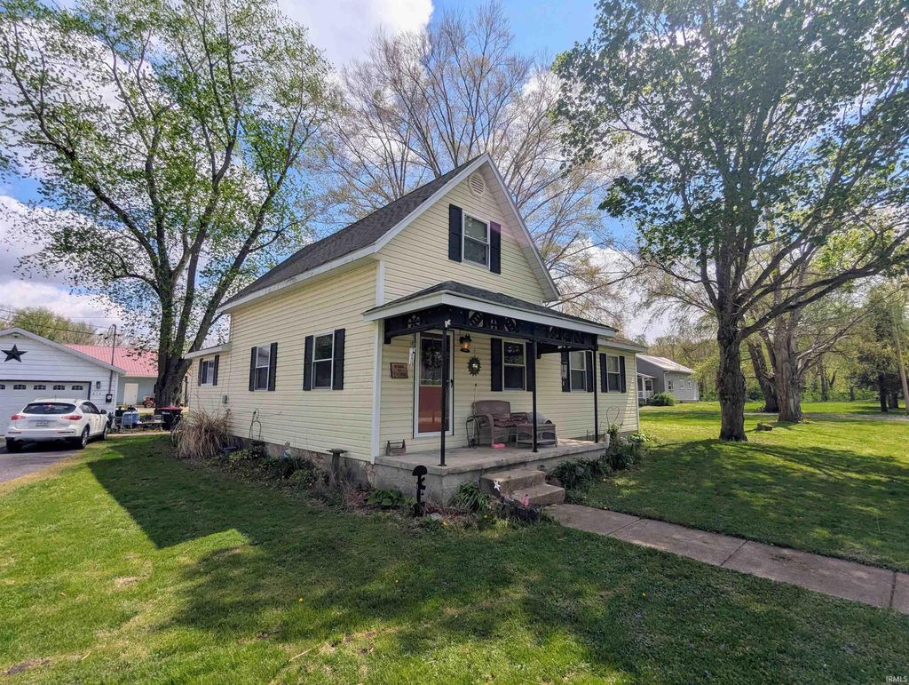 Photo of 415 S Illinois Street, Delphi, IN 46923 (MLS # 202613725)