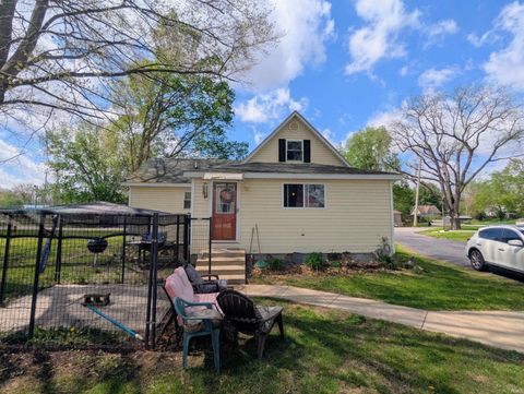 Tiny photo for 415 S Illinois Street, Delphi, IN 46923 (MLS # 202613725)