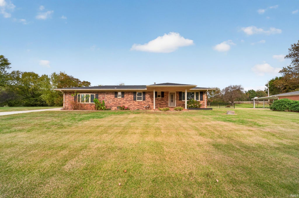 Photo of 11600 Roedel Drive, Evansville, IN 47712 (MLS # 202644894)