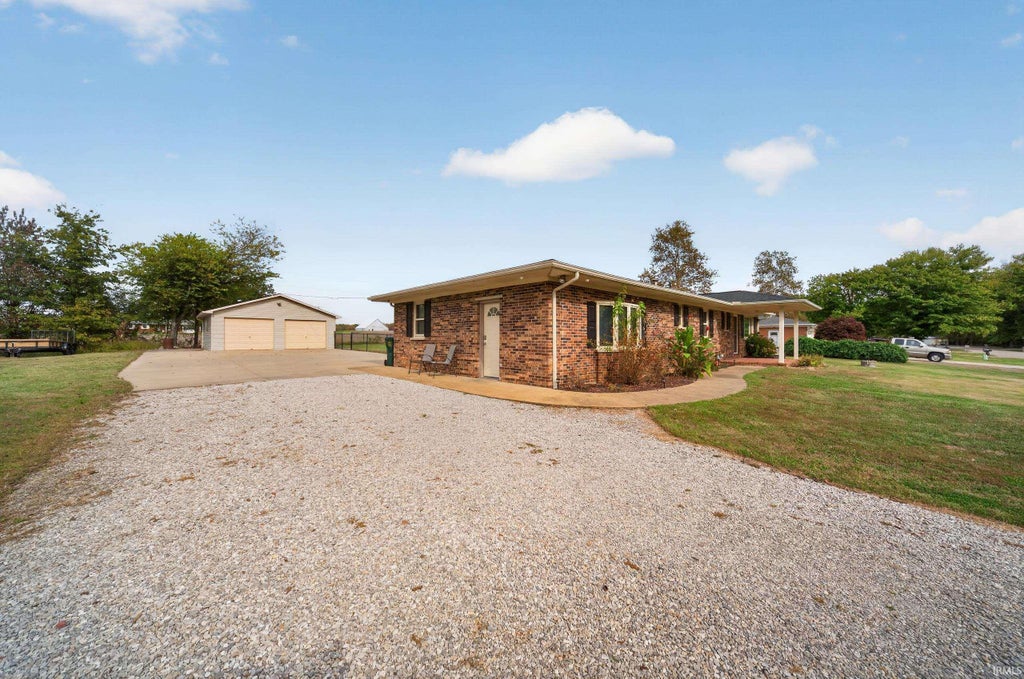 Photo of 11600 Roedel Drive, Evansville, IN 47712 (MLS # 202644894)
