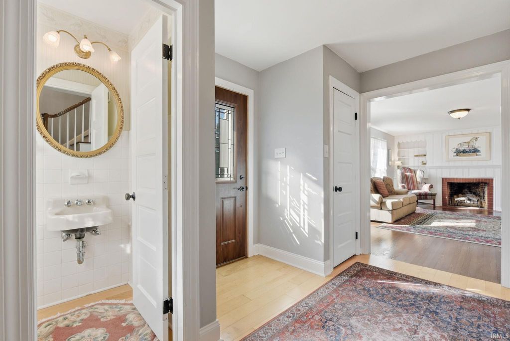 Photo of 602 Cherokee Avenue, Lafayette, IN 47905 (MLS # 202541569)