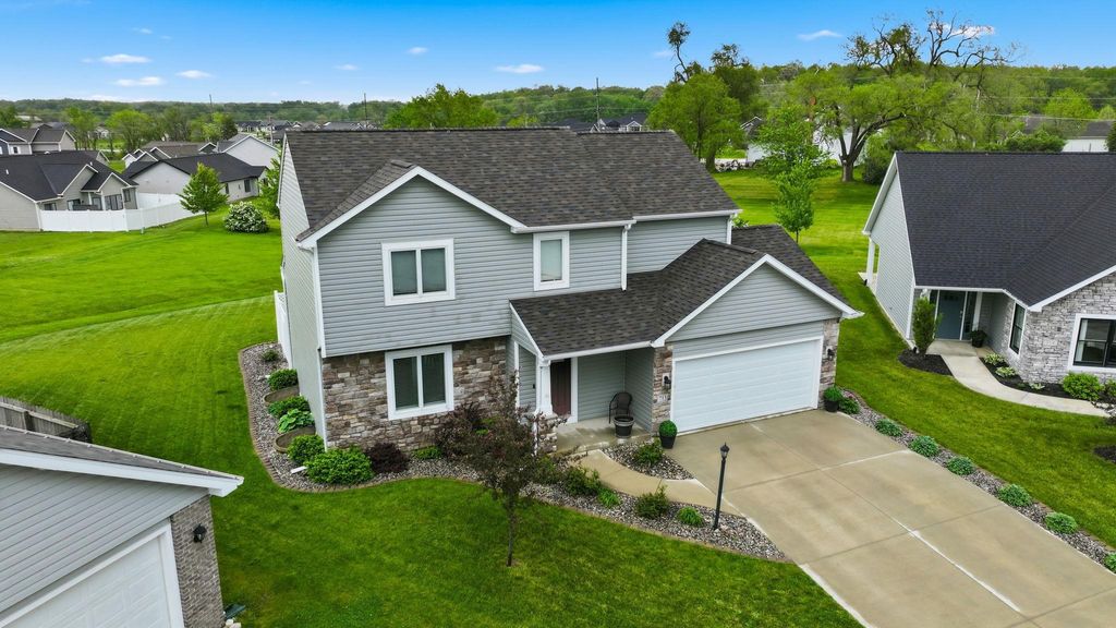 Photo of 713 Bailey Court, Angola, IN 46703 (MLS # 202619071)