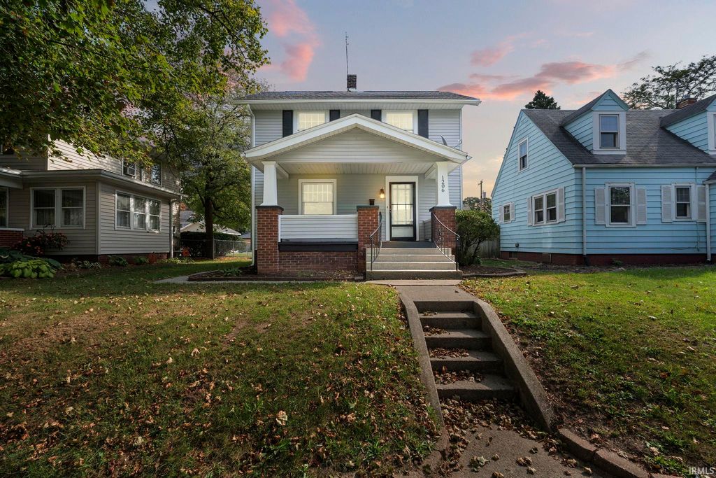 Photo of 1206 N Anthony Boulevard, Fort Wayne, IN 46805 (MLS # 202619636)