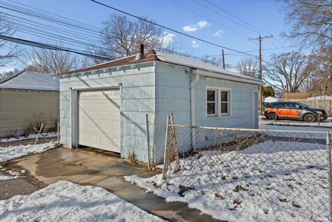Tiny photo for 1902 N 16th Street, Lafayette, IN 47904 (MLS # 202549511)