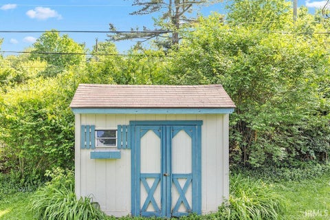 Tiny photo for 3522 E Grandview Drive, Bloomington, IN 47408 (MLS # 202613096)
