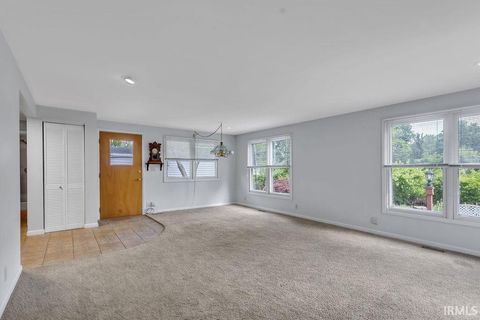 Tiny photo for 3522 E Grandview Drive, Bloomington, IN 47408 (MLS # 202613096)