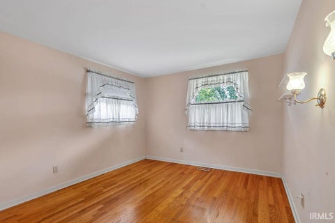 Tiny photo for 3522 E Grandview Drive, Bloomington, IN 47408 (MLS # 202613096)