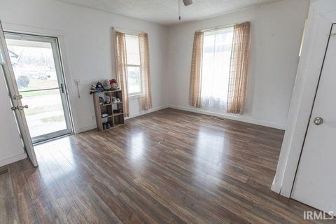 Tiny photo for 1002 Franklin Street, Rochester, IN 46975 (MLS # 202611472)