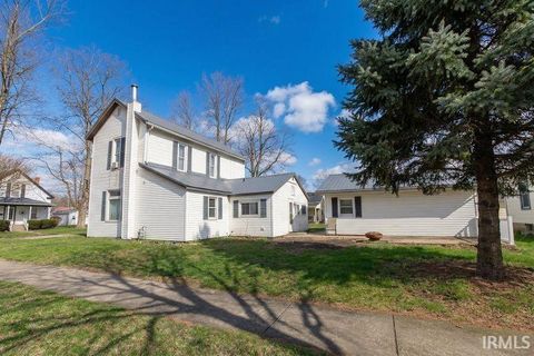 Tiny photo for 1002 Franklin Street, Rochester, IN 46975 (MLS # 202611472)