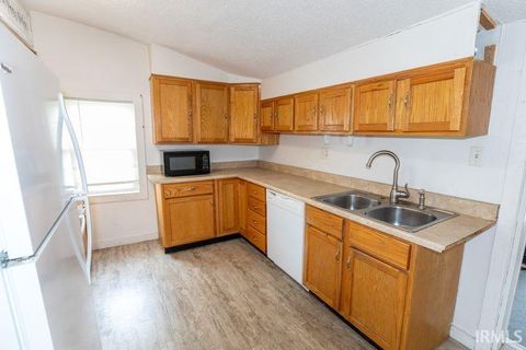 Tiny photo for 1002 Franklin Street, Rochester, IN 46975 (MLS # 202611472)