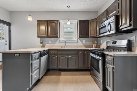 Tiny photo for 2114 Spear Street, Logansport, IN 46947 (MLS # 202610542)