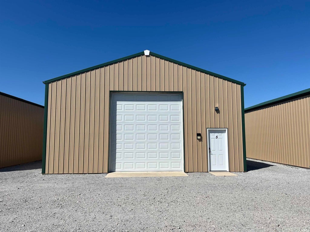Photo of 7900 N 450 W Unit 5, Fremont, IN 46737 (MLS # 202634516)