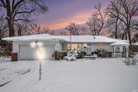 Photo of 3924 Sheridan Plaza, South Bend, IN 46628 (MLS # 202602337)