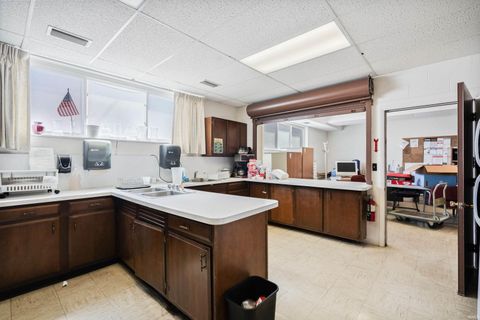 Tiny photo for 618 S Main Street, Kokomo, IN 46901 (MLS # 202612168)