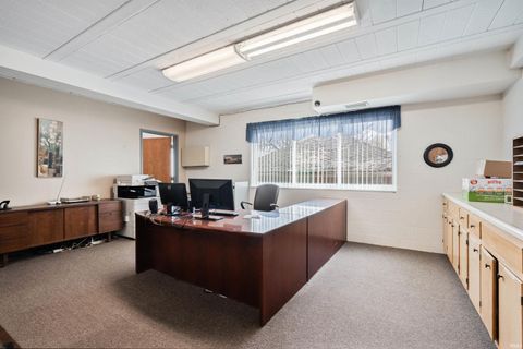 Tiny photo for 618 S Main Street, Kokomo, IN 46901 (MLS # 202612168)