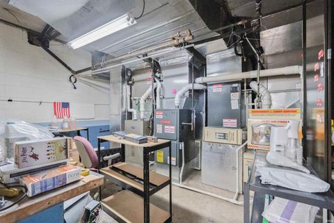 Tiny photo for 618 S Main Street, Kokomo, IN 46901 (MLS # 202612168)