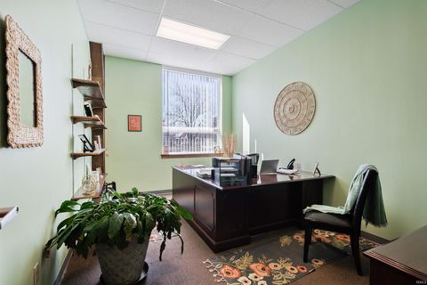 Tiny photo for 618 S Main Street, Kokomo, IN 46901 (MLS # 202612168)