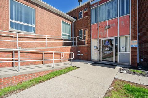 Tiny photo for 618 S Main Street, Kokomo, IN 46901 (MLS # 202612168)