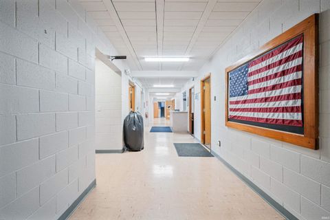 Tiny photo for 618 S Main Street, Kokomo, IN 46901 (MLS # 202612168)