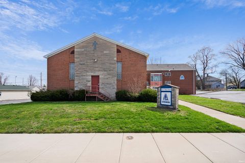 Photo of 618 S Main Street, Kokomo, IN 46901 (MLS # 202612168)