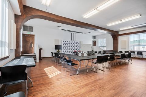 Tiny photo for 618 S Main Street, Kokomo, IN 46901 (MLS # 202612168)