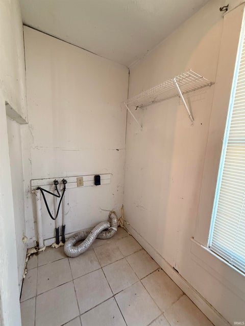 Tiny photo for 905 S Buckeye Street, Kokomo, IN 46901 (MLS # 202644412)