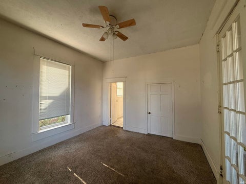 Tiny photo for 905 S Buckeye Street, Kokomo, IN 46901 (MLS # 202644412)