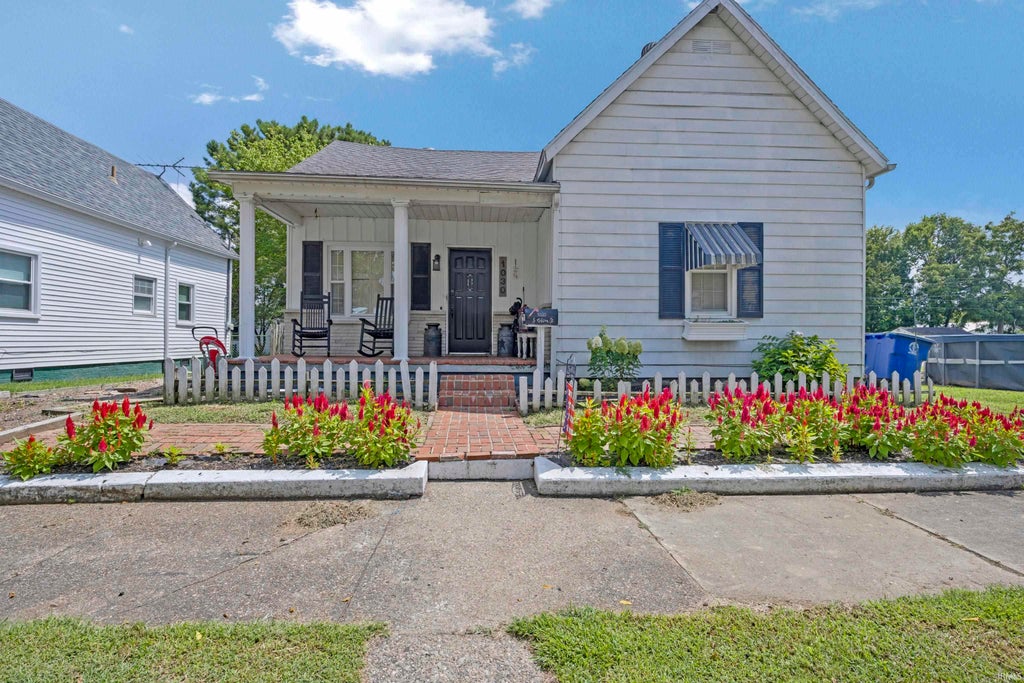 Photo of 1030 S Gibson Street, Princeton, IN 47670 (MLS # 202634478)