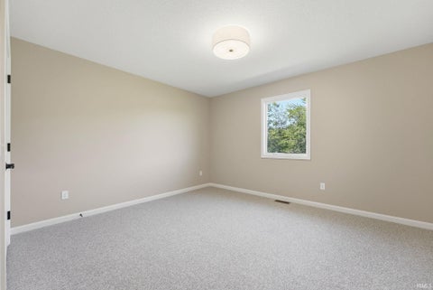Tiny photo for 10059 Gala Cove, Fort Wayne, IN 46835 (MLS # 202641944)