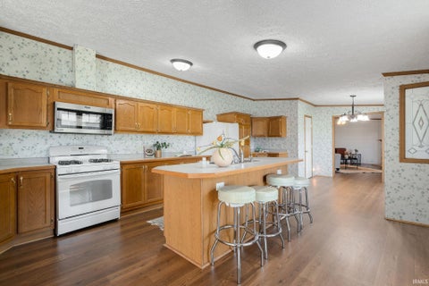 Tiny photo for 55899 Coyle Court, Mishawaka, IN 46545 (MLS # 202640393)