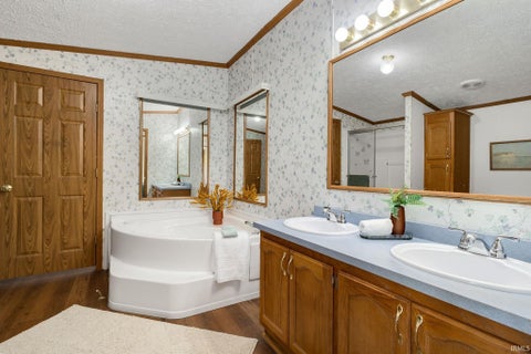 Tiny photo for 55899 Coyle Court, Mishawaka, IN 46545 (MLS # 202640393)