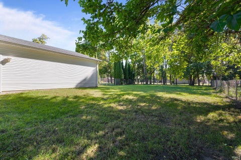 Tiny photo for 55899 Coyle Court, Mishawaka, IN 46545 (MLS # 202640393)
