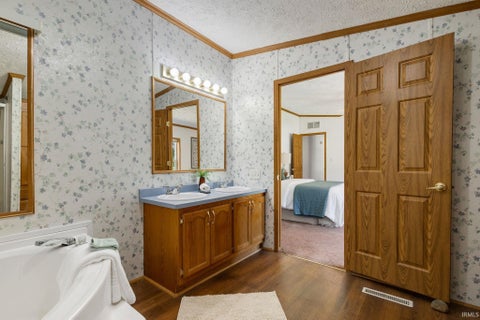 Tiny photo for 55899 Coyle Court, Mishawaka, IN 46545 (MLS # 202640393)