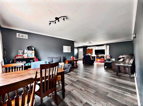 Tiny photo for 2313 Brookwood Drive, Logansport, IN 46947 (MLS # 202622958)