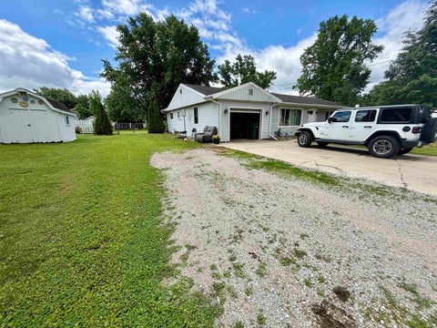 Tiny photo for 2313 Brookwood Drive, Logansport, IN 46947 (MLS # 202622958)
