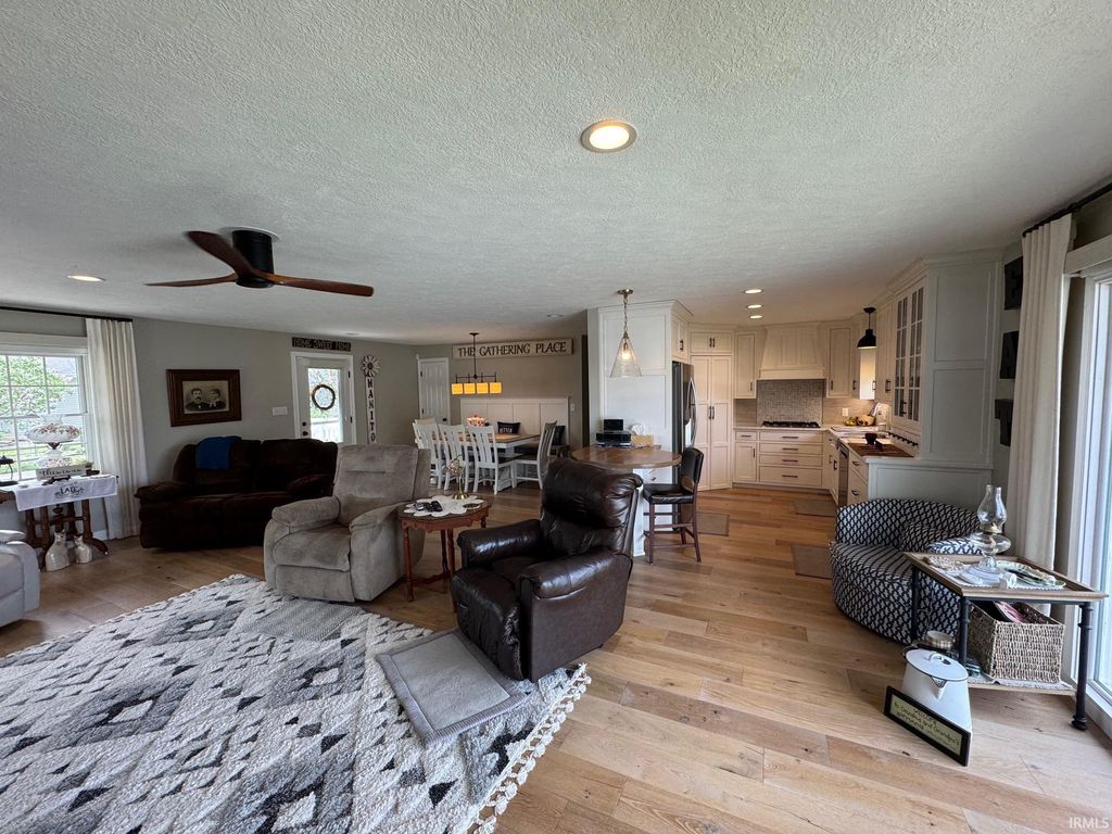 Photo of 2516 Park Place, Rochester, IN 46975 (MLS # 202613722)